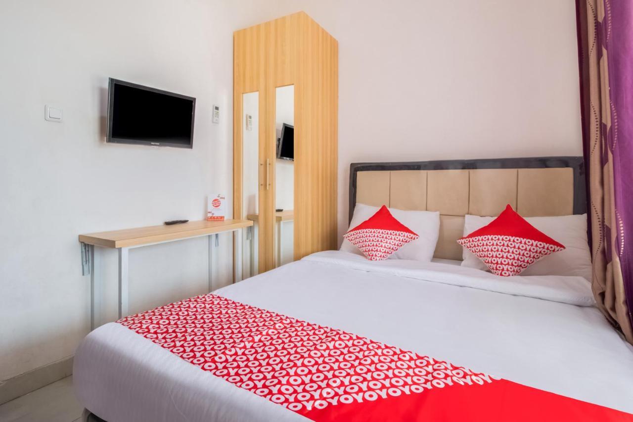 Oyo 3256 Rukost I8 Hotel Karawang Bagian luar foto